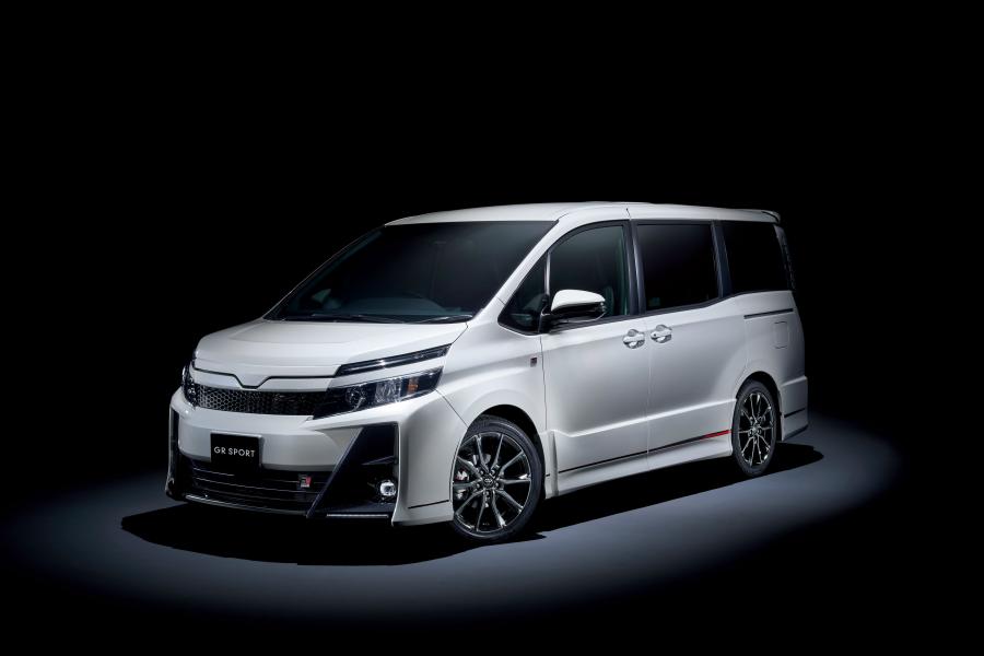 Toyota Voxy GR Sport '2017